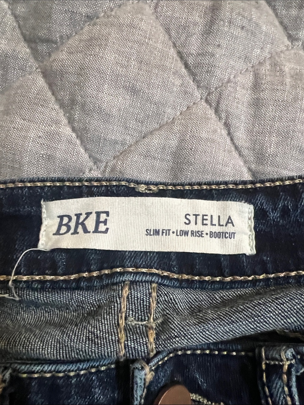 BKE Flared Jeans in Dark Blue Fade - Picture 3 of 8
